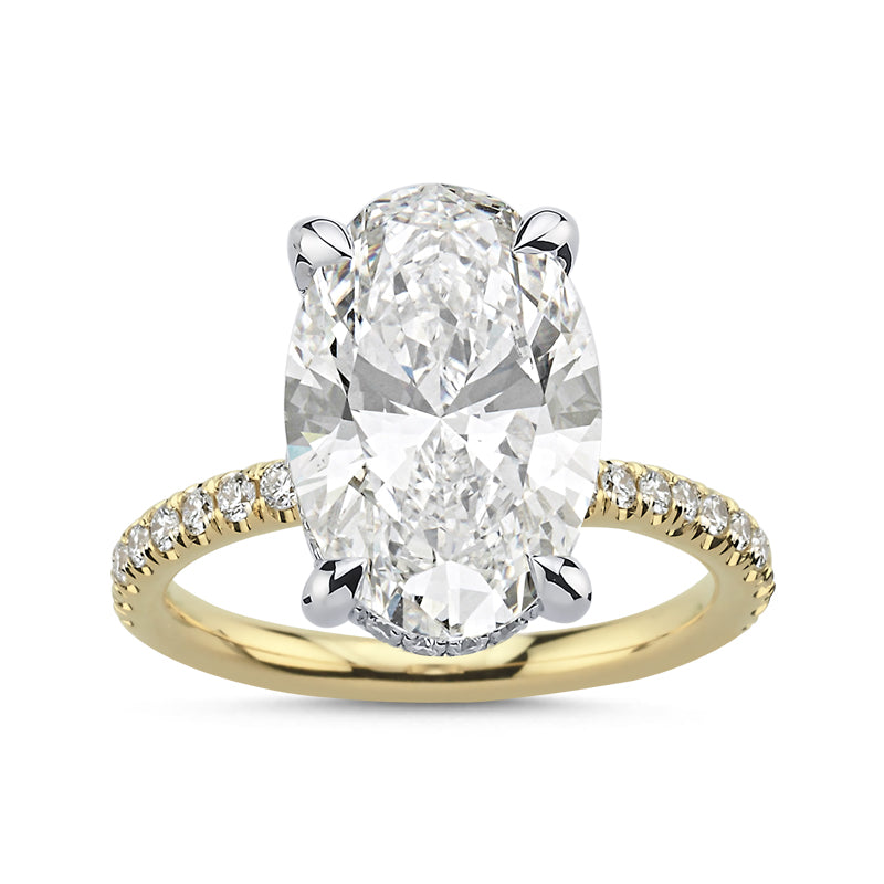 14Kt oval lab grown diamond engagement ring