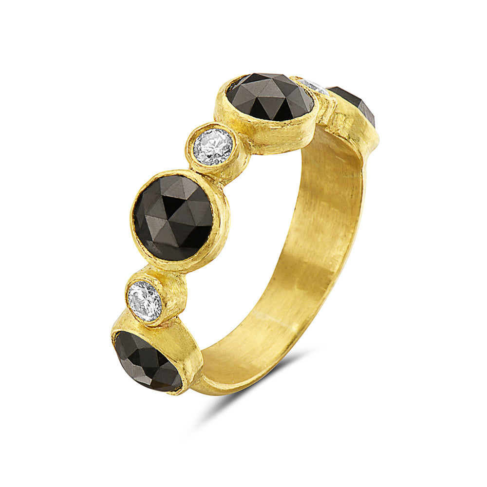 
            
                Load image into Gallery viewer, 24Kt gold, diamond and black diamond ring
            
        